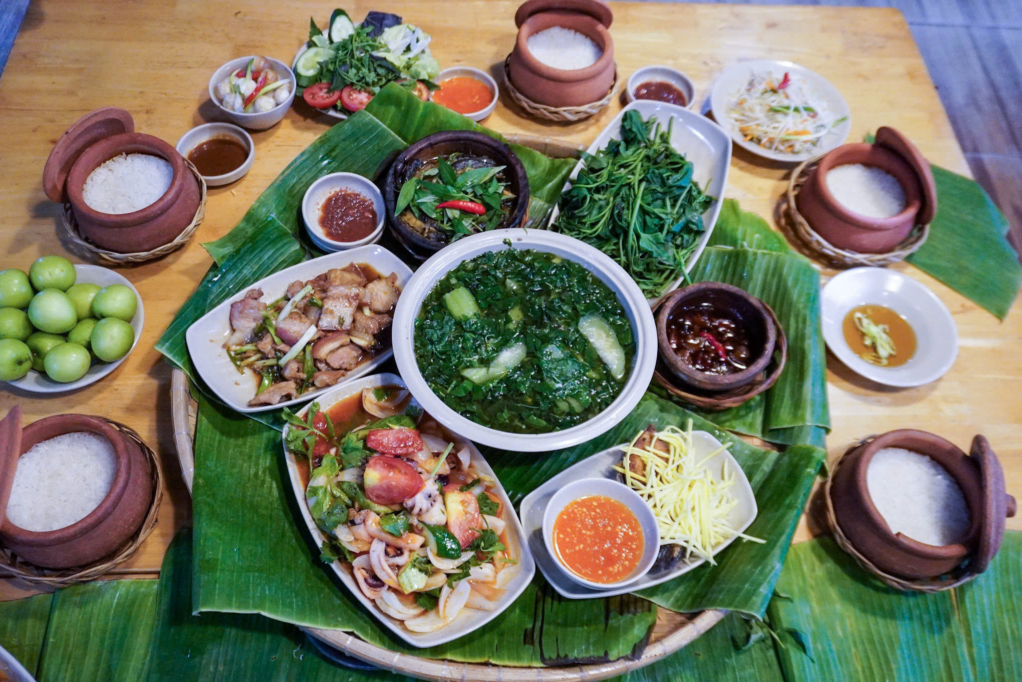 Danh Sách Các Quán Cơm Niêu Phục Vụ Ngày Lễ 30-04 và 01-05-2025 Tại Phan Thiết 4 Danh Sách Các Quán Cơm Niêu Phục Vụ Ngày Lễ 30-04 và 01-05-2025 Tại Phan Thiết